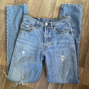 Levi’s 501 Distressed 5 Button Fly Jeans 24